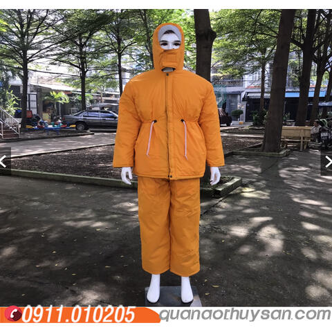 Quần Áo Kho Lạnh Âm 40 Độ Có Màu Cam Đậm